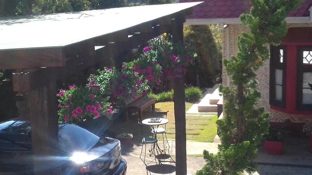 Pousada Toca Dos Tucanos Campos do Jordão Exterior foto